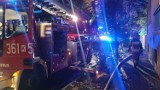Pożar kamienicy przy ul. Rejtana w Tarnowie. W akcji kilkudziesięciu strażaków. Z budynku ewakuowano kilkanaście osób [ZDJĘCIA]