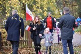 3. Rodzinny Bieg Niepodległości w gminie Krokowa. W Wierzchucinie pobiegli rodzinnie i niepodlegle, a na pamiątkę mają medale | ZDJĘCIA