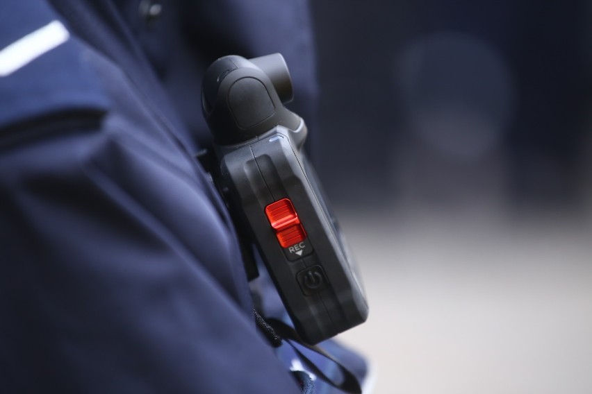 Policja w Chodzieży będzie korzystać z osobistych kamerek do filmowania interwencji?