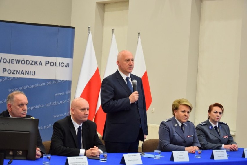 Minister Joachim Brudziński w Szkole Policji w Pile