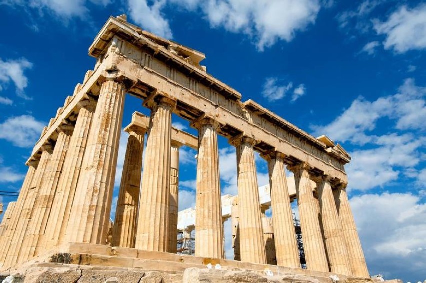 Grecja

1. Rząd ogłosił listę 29 krajów, które mogą...