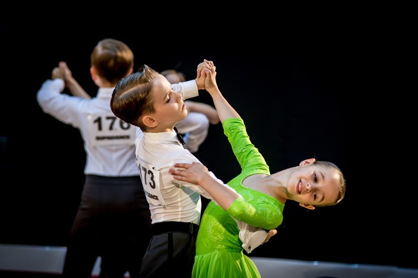 Zuzanna Nowak i Kacper Pawłowski mistrzami w tańcach latynoamerykańskich