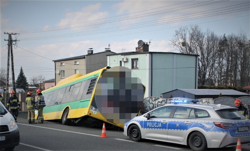 Kierowca autobusu odpowie przed sadem za spowodowanie kolizji w Mikołowie