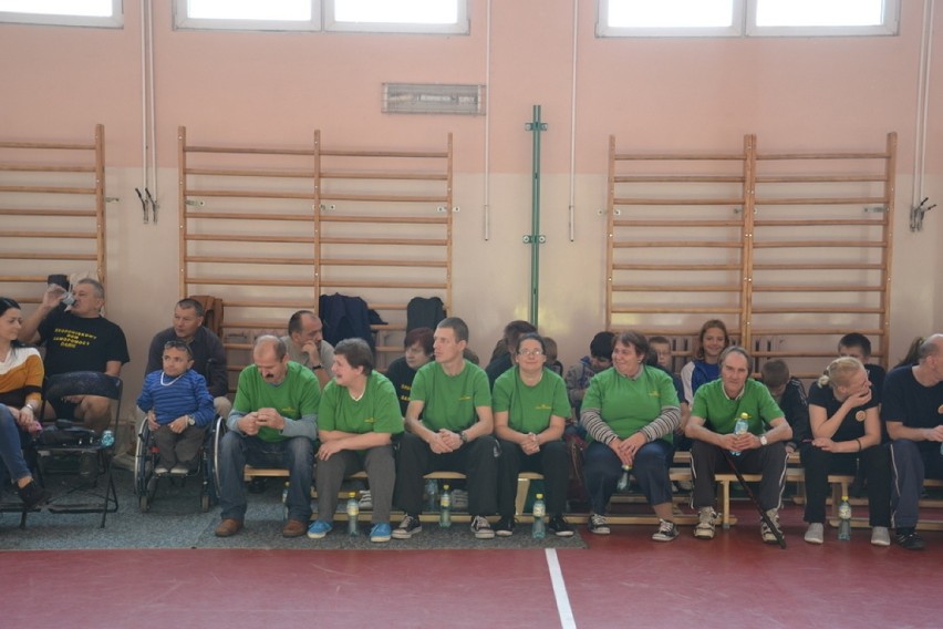 Szkoła Podstawowa nr 2 w Kłodawie: Impreza dla osób niepełnosprawnych