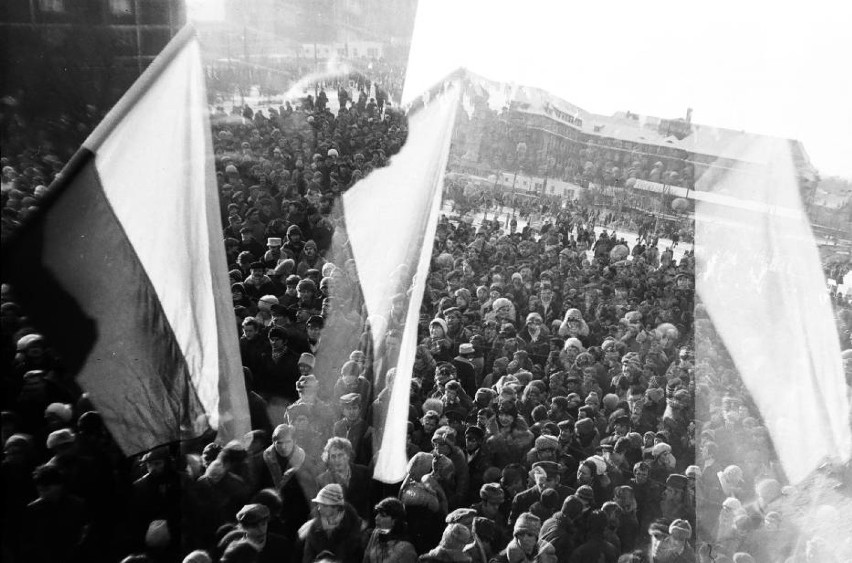 Mieszkaniec Bystrzycy Kłodzkiej zapisał się w historii. Zobacz jego zdjęcia ze stanu wojennego