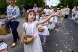 Toruń: Boże Ciało 2021. Tak było na procesji parafii św. Józefa na Bielanach. Zobacz zdjęcia!