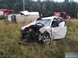 Zderzenie dwóch samochodów w Kębłowie. Kierowca jednego z pojazdów prowadził bez uprawnień| ZDJĘCIA