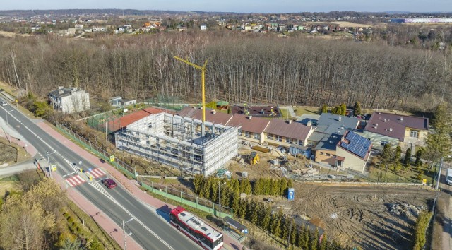 W Gródkowie przy Szkole Podstawowej rośnie sala gimnastyczna a w innej części Gminy Psary powstaje nowa sieć wodociągowa

Zobacz kolejne zdjęcia/plansze. Przesuwaj zdjęcia w prawo - naciśnij strzałkę lub przycisk NASTĘPNE