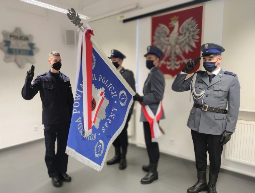 Komenda policji w Sejnach. Nowy funkcjonariusz złożył ślubowanie [Zdjęcia]