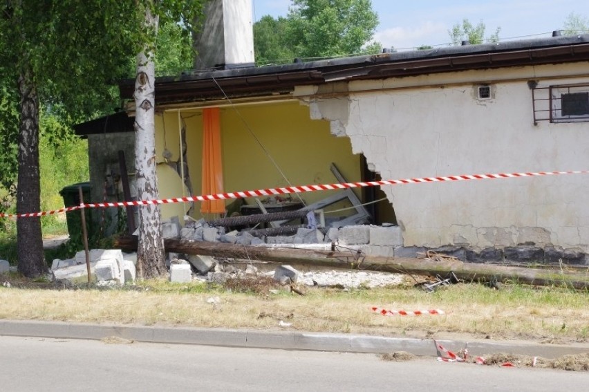 Ogrzewalnia w Kętach po remoncie. Wielkiej dziury w ścianie już nie ma