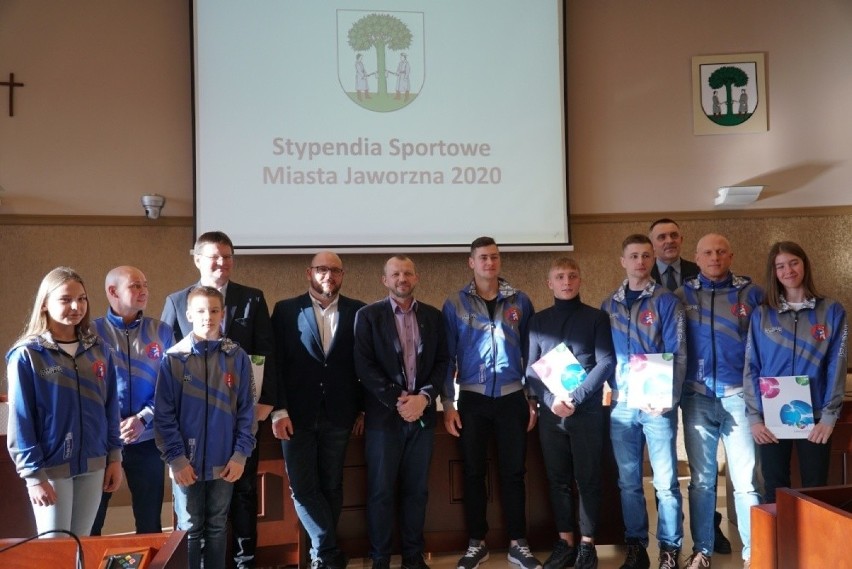 W Jaworznie rozdano stypendia dla najlepszych sportowców