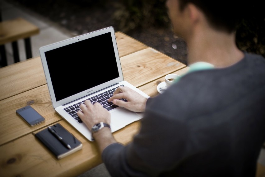 Dane w CEIDG można uzupełnić także przez Internet