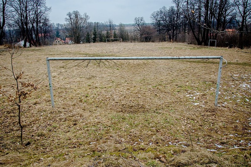 Wałbrzych: Zapomniany park na Poniatowie (ZDJĘCIA)