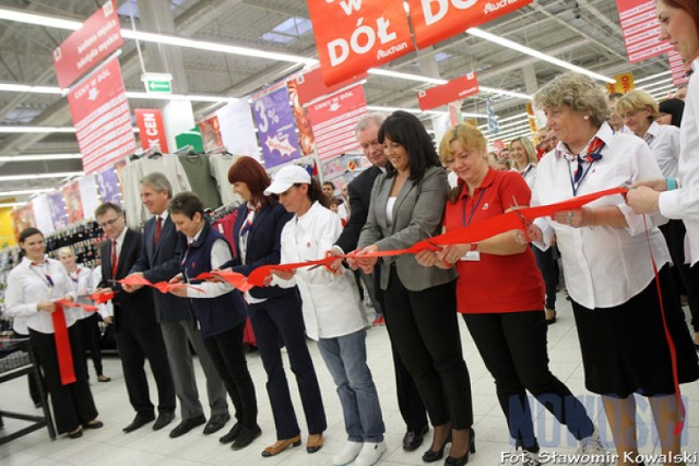 Otwarcie hipermarketu Auchan w Toruniu