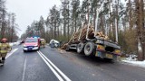 Uwaga! Wypadek na DK27 na trasie Bieniów-Żary. Zderzyły się dwa auta. Droga jest częściowo zablokowana