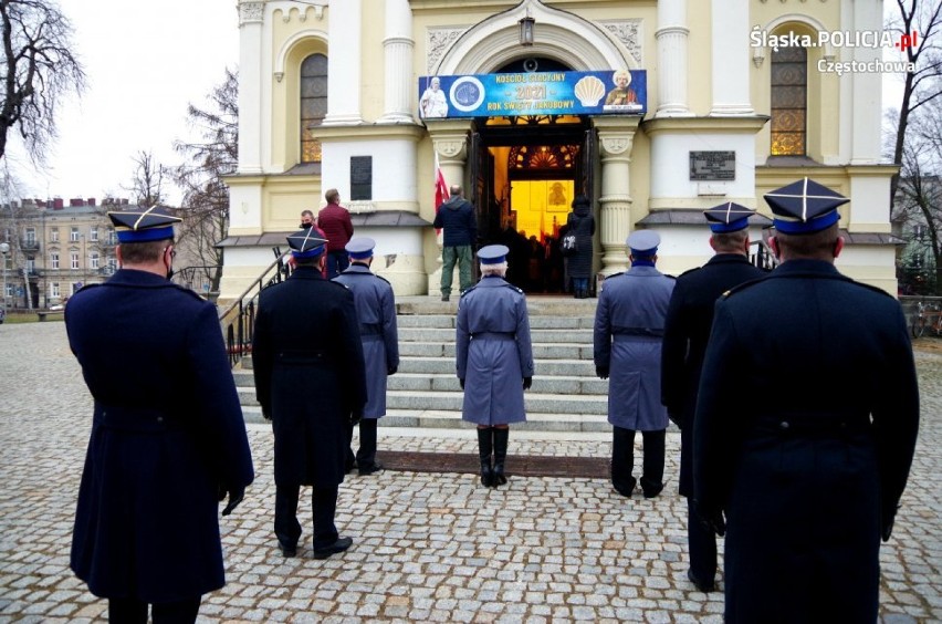 Częstochowscy policjanci oddali hołd żołnierzom niezłomnym