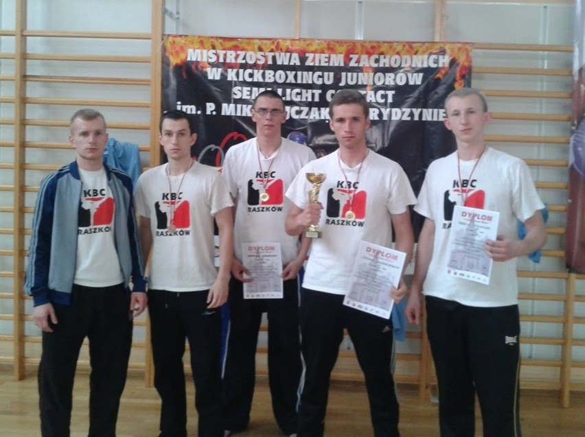Trzy medale zawodników Kick-Boxing Club Raszków w Mistrzostwach Ziem Zachodnich [ZDJĘCIA]