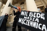 SZCZECIN. Dziewczyny weźcie sprawy w swoje ręce! - nawołuje Bogna Czałczyńska, po ogłoszeniu wyroku TK ws. aborcji