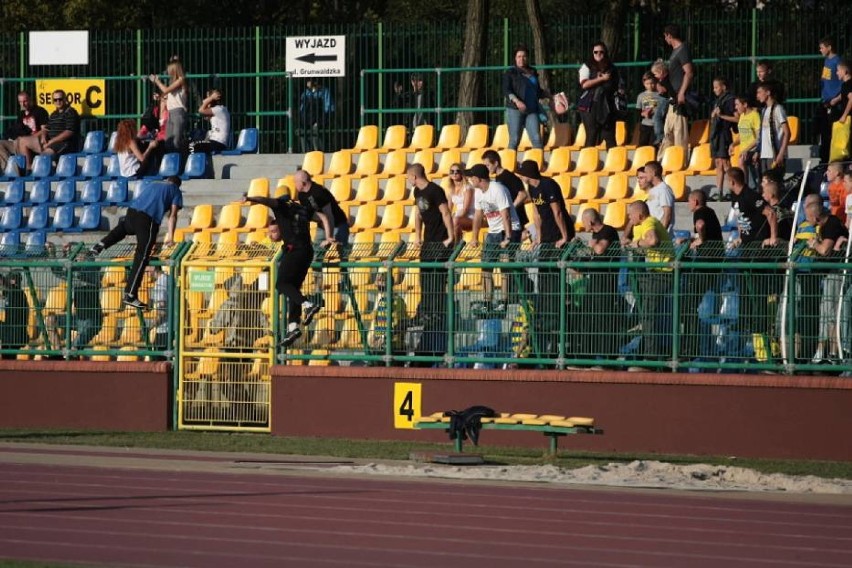 Bójka kibiców podczas meczu KKS Kalisz - Elana Toruń