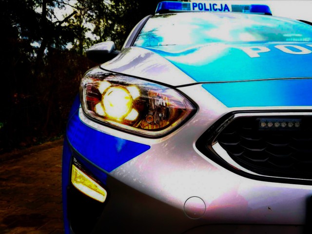 W ramach policyjnej kampanii kierowcy mogą bezpłatnie sprawdzić stan oświetlenia swoich pojazdów