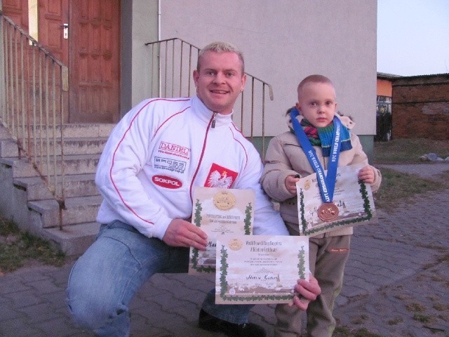 Marcin Kuklis z synem Maksymilianem