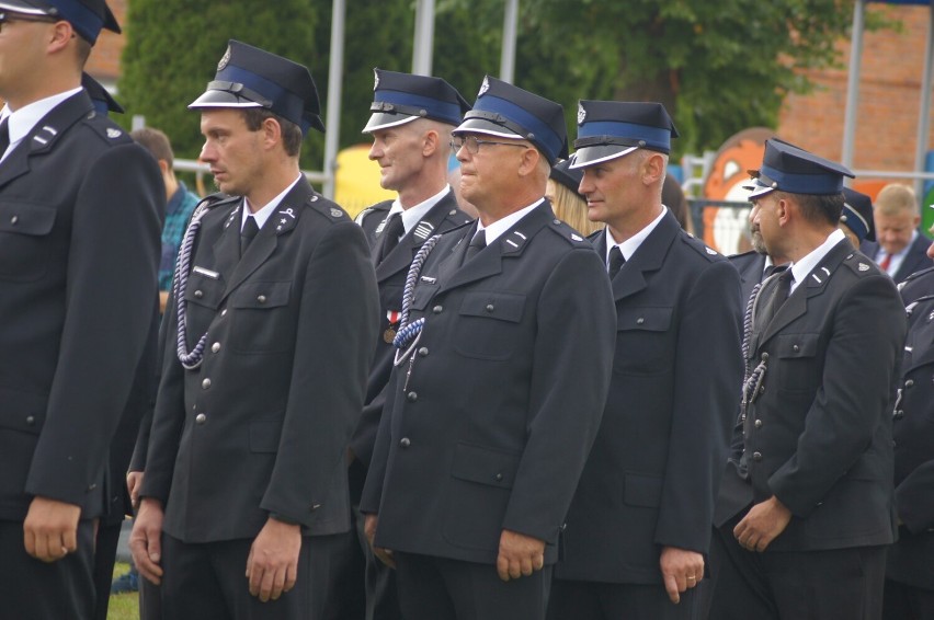 Radomsko. Uroczyste nadanie sztandaru OSP Sucha Wieś, odznaczenia i piknik strażacki. ZDJĘCIA