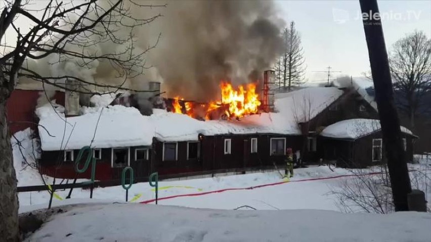Tragiczny pożar w Szklarskiej Porębie. Nie żyją cztery osoby 