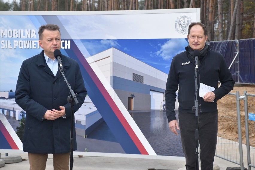 Powidz. Minister Obrony Narodowej z wizytą w Powidzu. „Odstraszać, a nie eskalować”