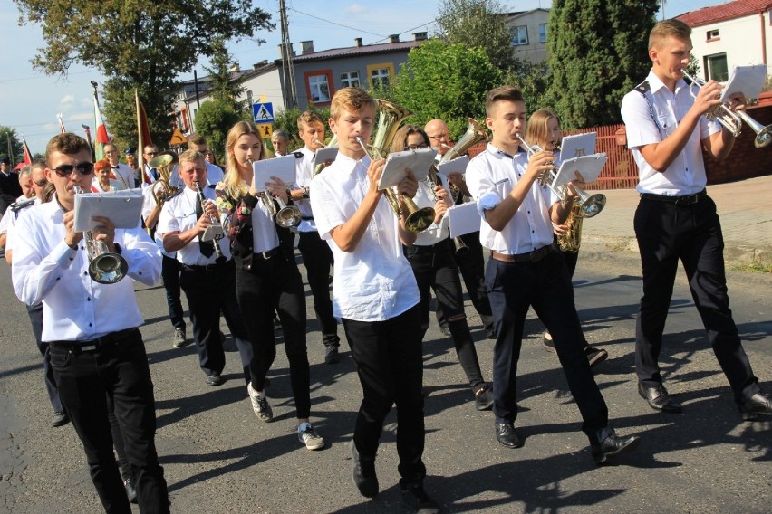 Obchody 100-lecia niepodległości w Mokrsku. Odsłonięto dwie tablice pamięci [ZDJĘCIA, FILM]