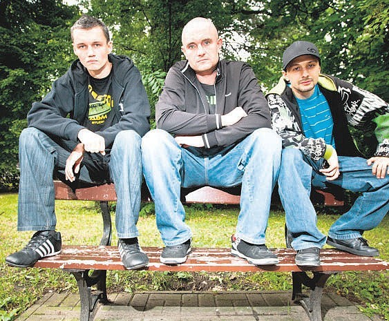 Trio Chłopaków. Od lewej Łukasz "Nestor" Stawiński, Zbigniew "Basti"Woźniak i Kamil "Raju" Hodorowicz.
