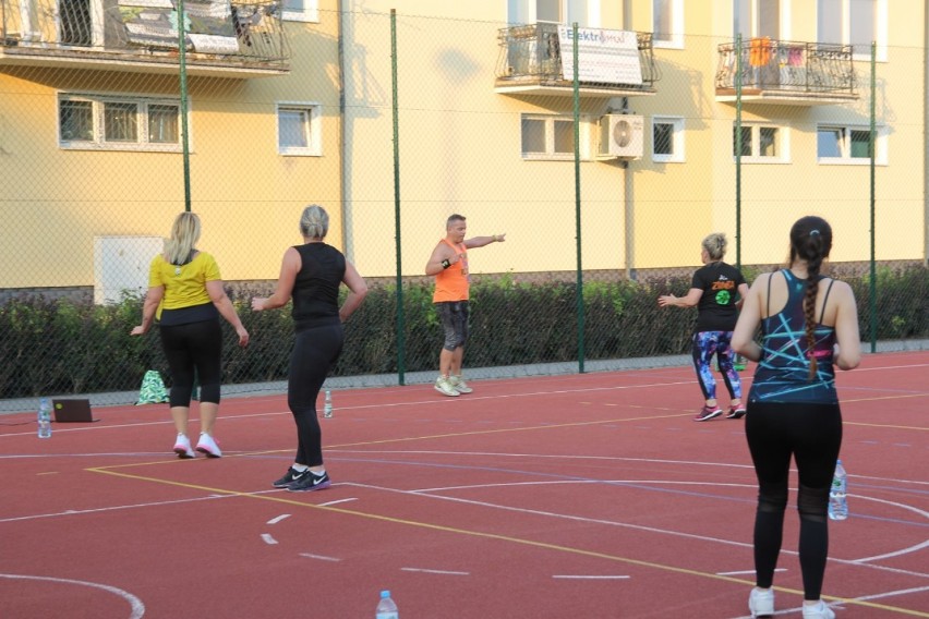 Złotów. Leni Fitnes na Orliku - Zumba Fitnes 