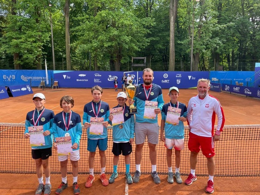 12-latkowie Calisia Tenis Pro mistrzami Polski
