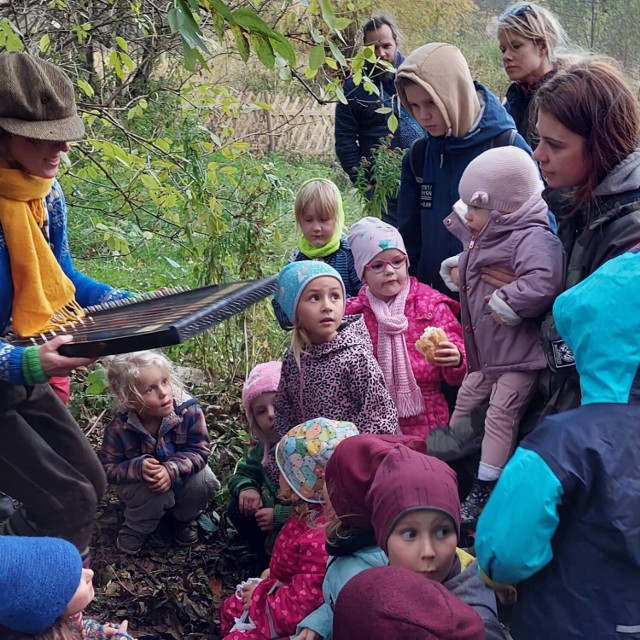 Teraz realizowana jest pierwsza część projektu Rodzinka JG. Były wspólne wycieczki i pikniki.