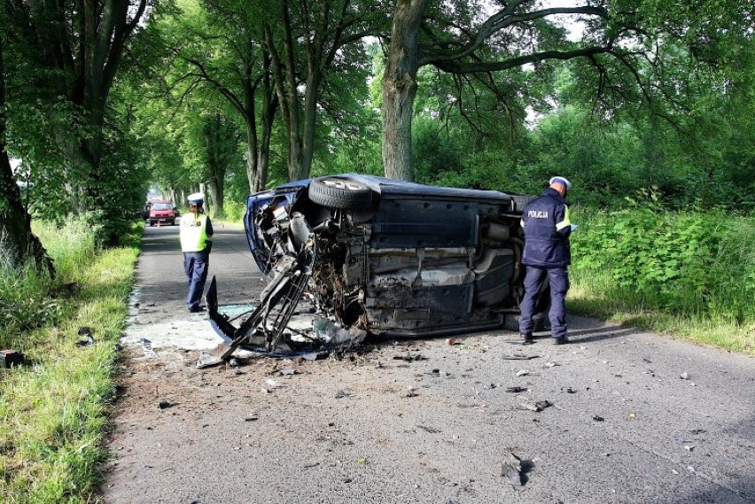 Tak wygląda rozbity volkswagen. Poszkodowana rodzina może...