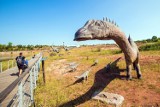 Jeśli chcecie poznać prehistoryczne zwierzęta, wybierzcie się do dinoparku