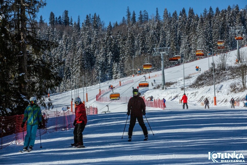 Białka Tatrzańska. Na stokach cudowne warunki do jazdy. Tłumów... brak 27.02.2021