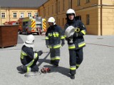 Straż pożarna ewakuowała pałac w Koszęcinie, gasiła pożar, ratowała poszkodowanych [ZDJĘCIA]