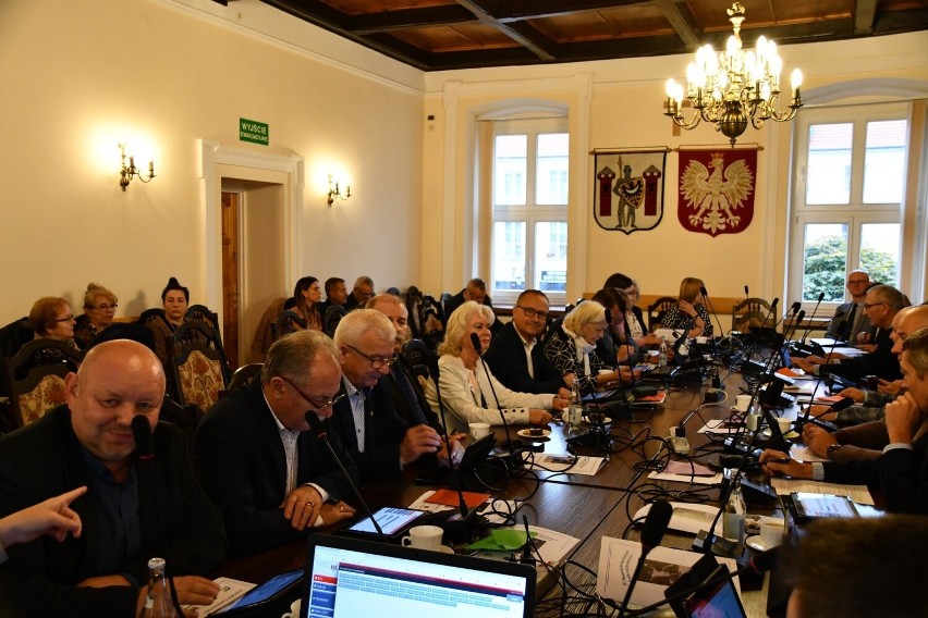 Sesja rady miejskiej w Sulechowie - październik 2022
