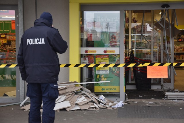 Policyjne zatrzymania nie dotyczą wybuchu w Rakoniewicach, do którego doszło w nocy z 17 na 18 marca