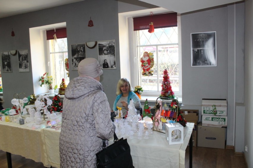 Kiermasz świąteczny w Centrum Kultury i Turystyki w Walimiu