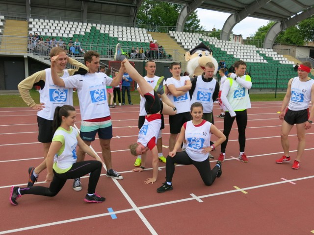 Test Coopera w Jeleniej Górze na stadionie przy ul. Złotniczej.