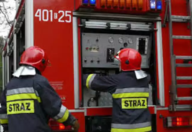 Strażacy zostali wezwani do zadymienia w bloku na osiedlu Księcia Władysława
