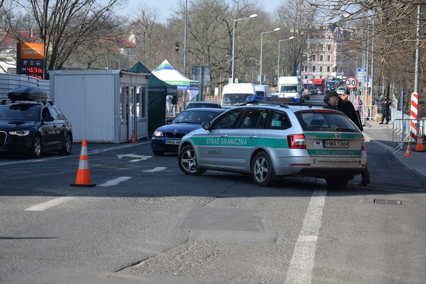 Granica zamknięta dla polskich pracowników. Jak wygląda nowa rzeczywistość?