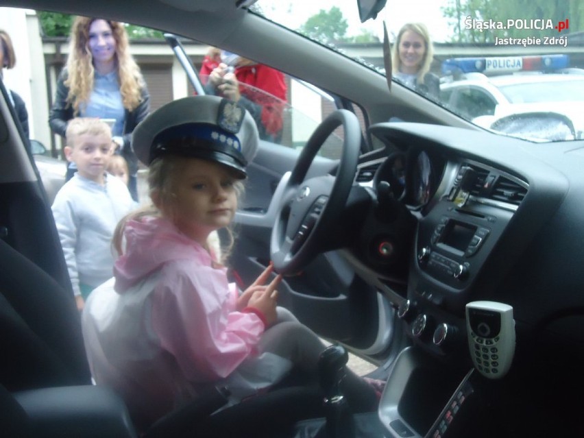 Policja w Jastrzębiu: przedszkolaki w komendzie