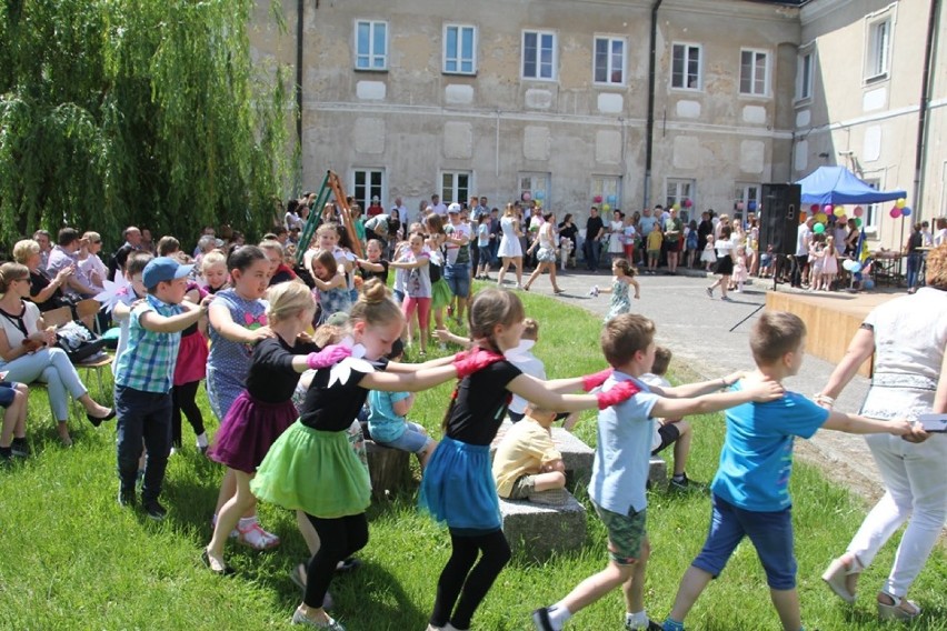 Festyn Rodzinny przy kościele pw. WNMP w Kraśniku. Zobacz jak bawili się mieszkańcy (ZDJĘCIA)