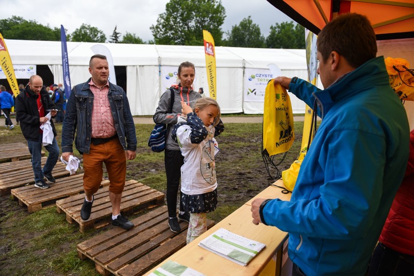 Czyste Tatry 2018. Tysiące osób ruszyło na sprzątanie szlaków [GALERIA]