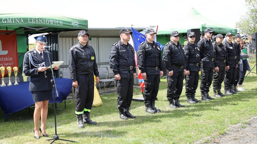 Powiat chełmski. Strażacy pokazali swoje umiejętności podczas zawodów w Leśniowcach. Zobacz zdjęcia