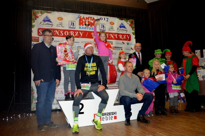 Bieg Santa Run - dekoracje zwycięzców