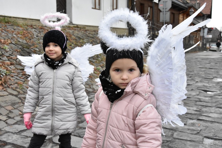 Festiwal "Anioł w Miasteczku" odbywa się co roku w grudniu w...