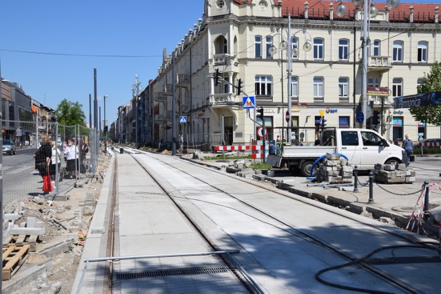 Prace w centrum Częstochowy sprawiają, że mieszkańcy muszą się liczyć z dużymi utrudnieniami

Zobacz kolejne zdjęcia. Przesuwaj zdjęcia w prawo - naciśnij strzałkę lub przycisk NASTĘPNE